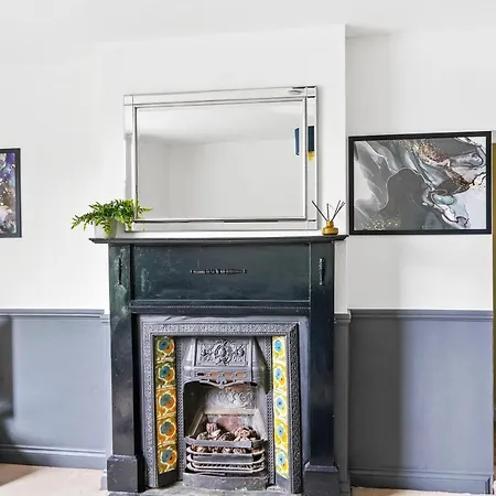 Harbourside Heaven In Apartment Bristol
